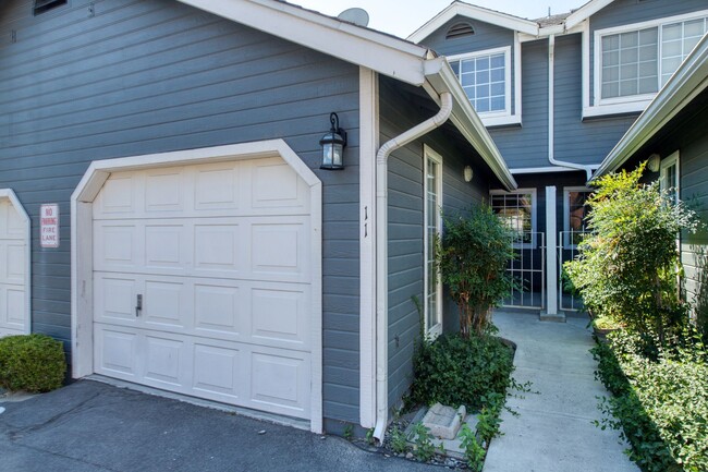 2650 Plumas St in Reno, NV - Building Photo - Building Photo
