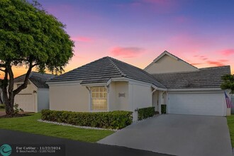 9937 NW 47th Terrace in Doral, FL - Building Photo - Building Photo