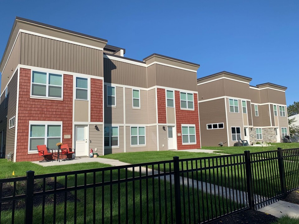 1630 Ellis Blvd NW in Cedar Rapids, IA - Building Photo