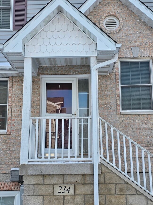 property at 234 W Kyra Ln