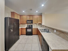 26814 Sparrow Rdg in San Antonio, TX - Foto de edificio - Building Photo