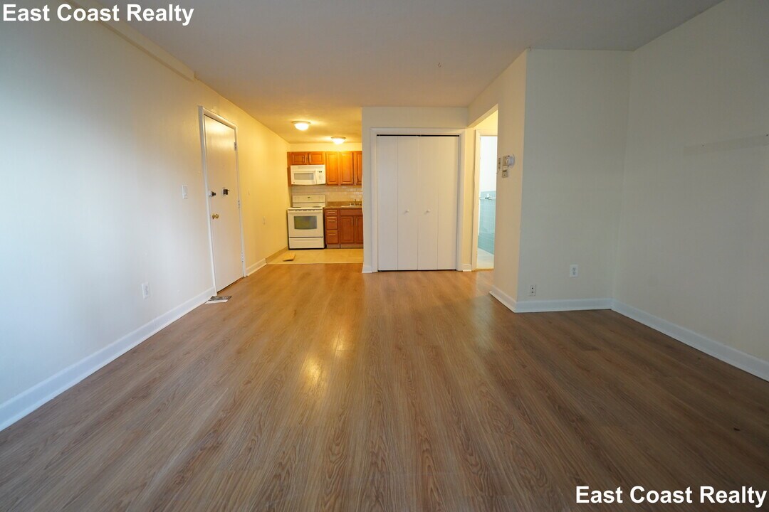 84 Gardner St in Boston, MA - Building Photo