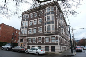 The Bretnor in Portland, OR - Building Photo - Building Photo