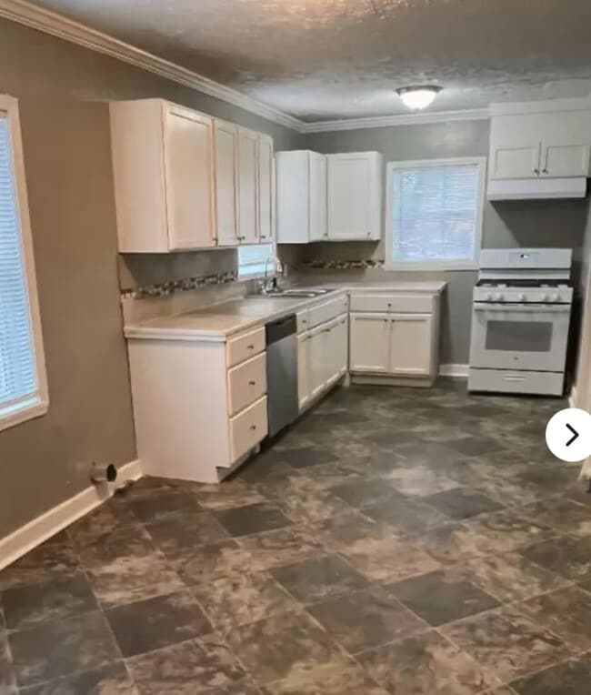 2566 Williamson Ave in Jackson, MS - Building Photo - Building Photo