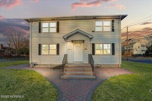 1 Gaston Ave in Raritan, NJ - Building Photo