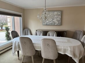 16 Eastwood Pl in Commack, NY - Building Photo - Building Photo