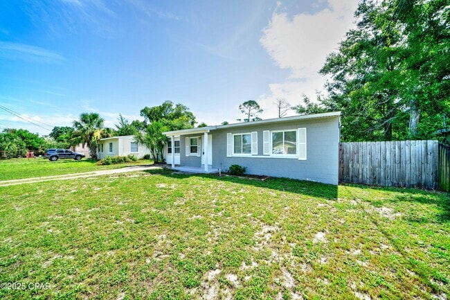 1902 Baltimore Ave in Panama City, FL - Building Photo - Building Photo