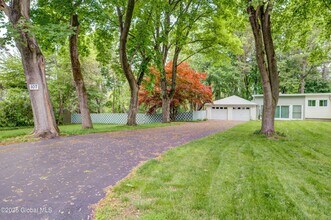107 Green Ave in Castleton On Hudson, NY - Building Photo - Building Photo
