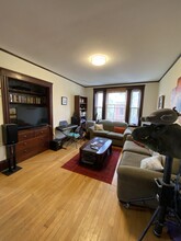 19 Fairfield St, Unit 3R in Cambridge, MA - Foto de edificio - Building Photo