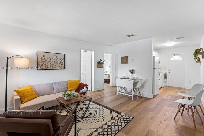 1048 NE 13th Ave in Fort Lauderdale, FL - Building Photo - Building Photo