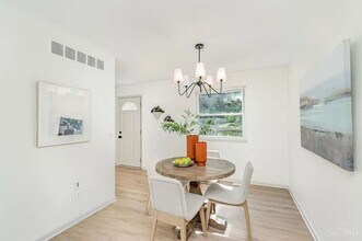 6055 Tridale Ct in Cincinnati, OH - Building Photo - Building Photo