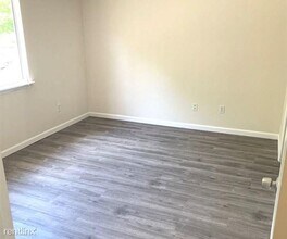 2525 Hartsfield Rd in Tallahassee, FL - Building Photo - Building Photo