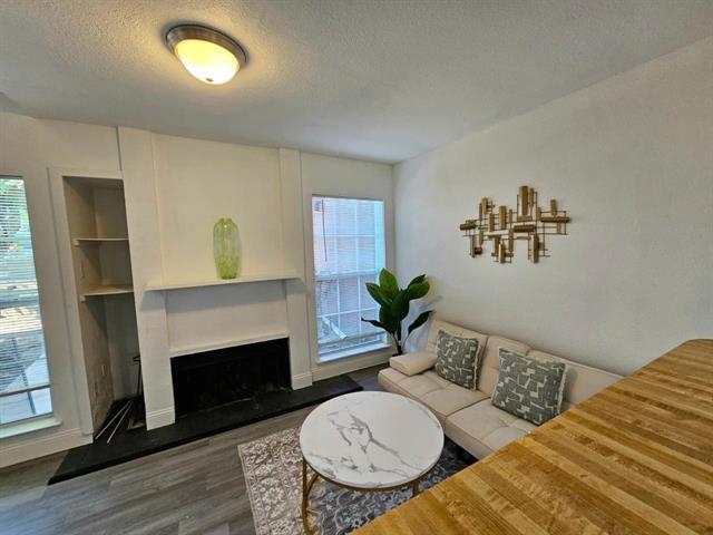 7152 Fair Oaks Ave in Dallas, TX - Building Photo