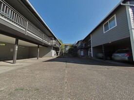 1969 NW Grant Ave in Corvallis, OR - Building Photo