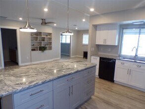 2310 Palm Tree Dr in Punta Gorda, FL - Building Photo - Building Photo