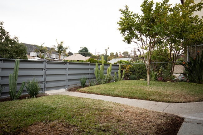 Highland Park Units in Los Angeles, CA - Building Photo - Other