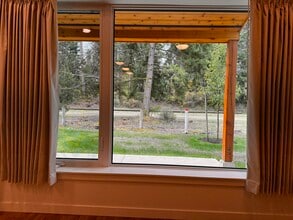 136 Village Way in Qualicum Beach, BC - Building Photo - Building Photo