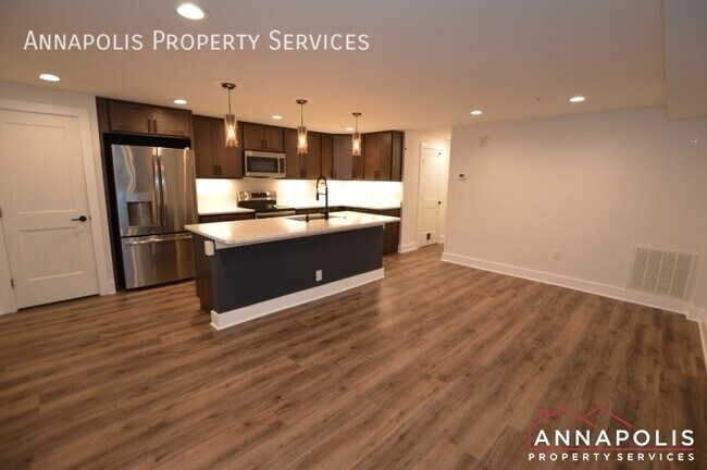 750 Southern Hills Dr in Arnold, MD - Building Photo - Building Photo