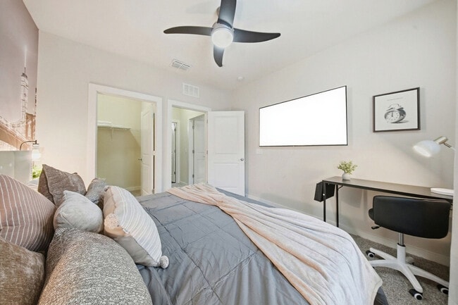 1700 W Cleveland St, Unit SI FL1-ID1475281P in Tampa, FL - Foto de edificio - Building Photo