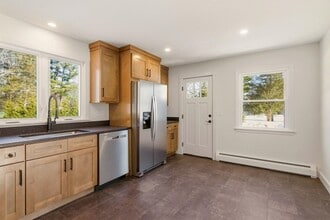 29 Lovell Rd in Stratham, NH - Building Photo - Building Photo