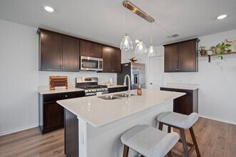 7317 Sparkling Light Dr in Del Valle, TX - Building Photo - Building Photo