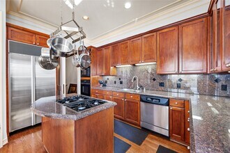 42 Milan Estates in Houston, TX - Building Photo - Building Photo