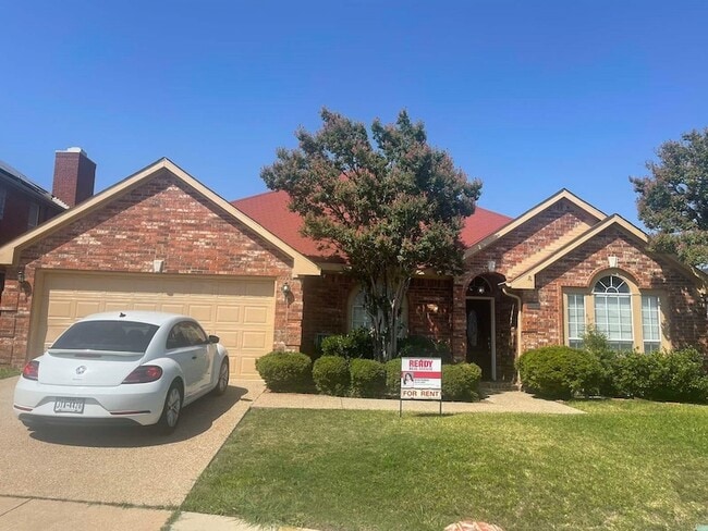 1414 Melody Ln in Carrollton, TX - Building Photo - Building Photo