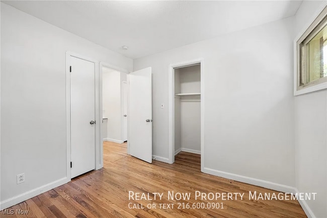 15334 Triskett Rd in Cleveland, OH - Foto de edificio - Building Photo