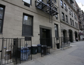 428 E 89th St in New York, NY - Building Photo - Building Photo