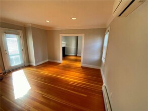 38 Mann Ave in Newport, RI - Building Photo - Building Photo