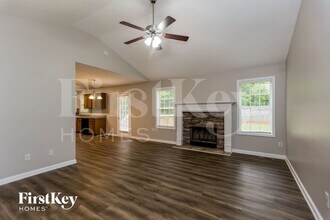 66 Trevor Way in Temple, GA - Foto de edificio - Building Photo