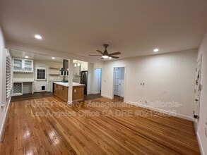 1910 W 94th Pl in Los Angeles, CA - Building Photo - Building Photo