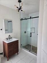 1149 Ximeno Ave in Long Beach, CA - Foto de edificio - Building Photo