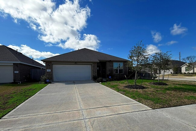 property at 14242 Walworth Crk Ct