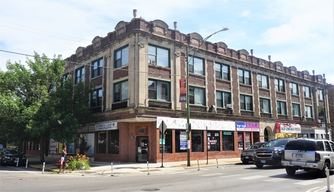 740 E 79th St in Chicago, IL - Building Photo - Building Photo