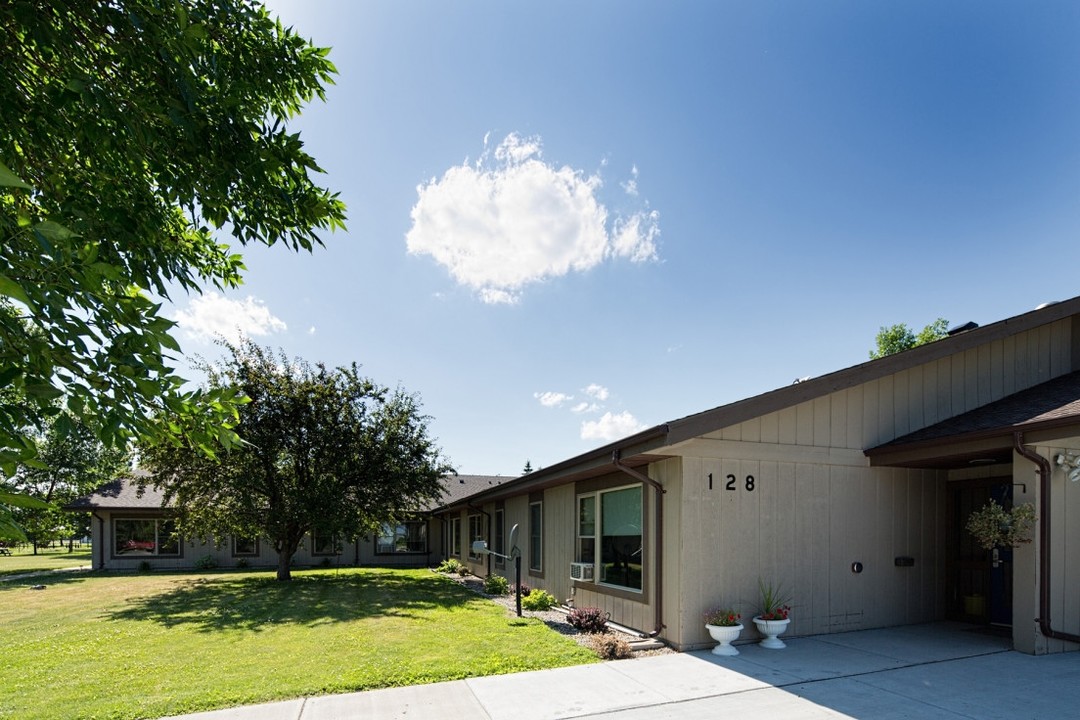 Northwood Manor in Northwood, ND - Building Photo