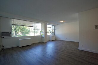 846 Massachusetts Ave in Arlington, MA - Building Photo - Building Photo