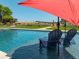 1051 Stonebridge Dr in Napa, CA - Building Photo