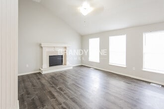 615 Patrick Dr in Excelsior Springs, MO - Building Photo - Building Photo