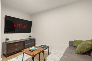 84 Rowmont Vw NW in Calgary, AB - Building Photo