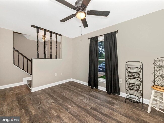 14004 Daleshire Way in Burtonsville, MD - Building Photo - Building Photo