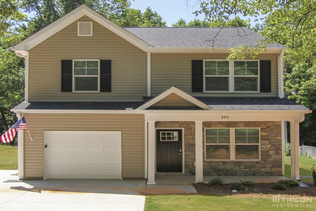 804 Caper St in Statesville, NC - Building Photo