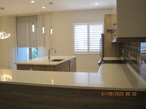 4033 NW 17th Way in Boca Raton, FL - Building Photo - Building Photo