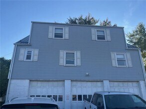 1206 Springhill Rd in Natrona Heights, PA - Building Photo - Building Photo