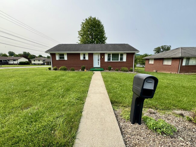 property at 33 Millbrook Rd
