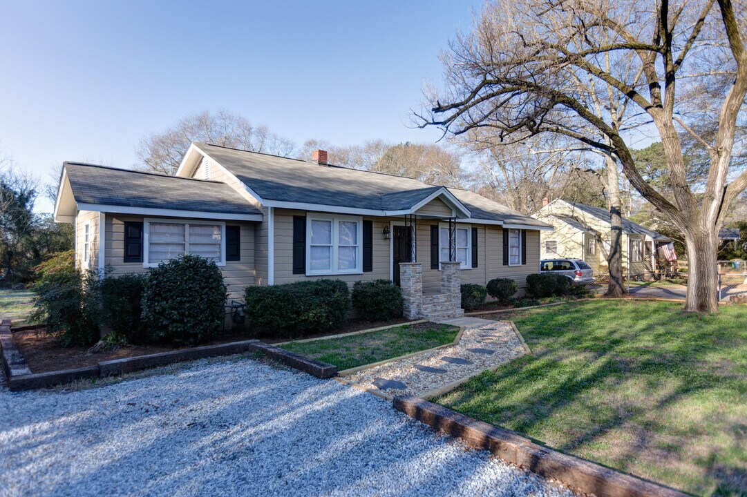 345 Sunset Dr in Athens, GA - Building Photo