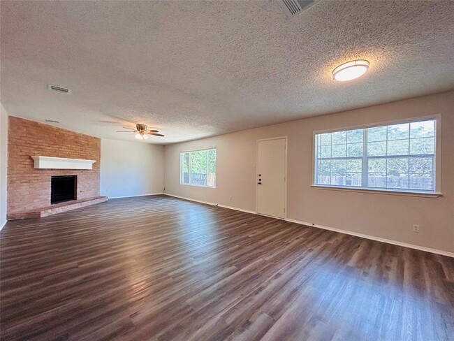 6202 Libyan Dr in Austin, TX - Building Photo - Building Photo