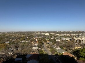 7887 Broadway, 1005 in San Antonio, TX - Building Photo - Building Photo