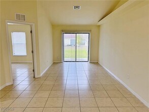 103 SE 13th St in Cape Coral, FL - Building Photo - Building Photo