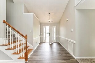 2495 NW 43rd St in Miami, FL - Building Photo